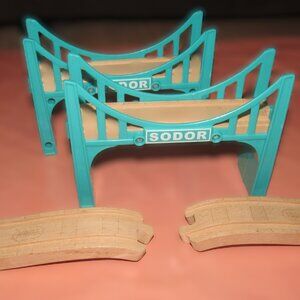 Thomas Wooden Railway Train Engine Track Sodor Bridge Suspension Fisher Price